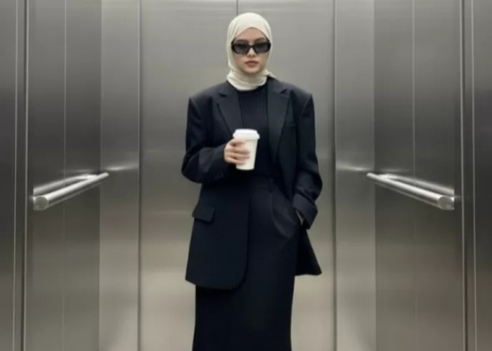 Makin Keren! Cuma Pakai Prompt Ini, Edit Foto dalam Lift yang Lagi Viral, Hasilnya Mewah & Stylish!