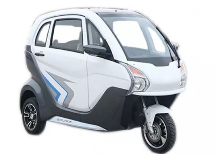 Charging Panel Surya, Tembus 100 Km, Ini 3 Motor Listrik Roda 3 Tertutup yang Anti Panas dan Hujan di 2026