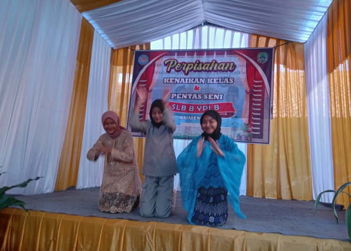 Hebat! Siswa Tuna Rungu Pandai Menari