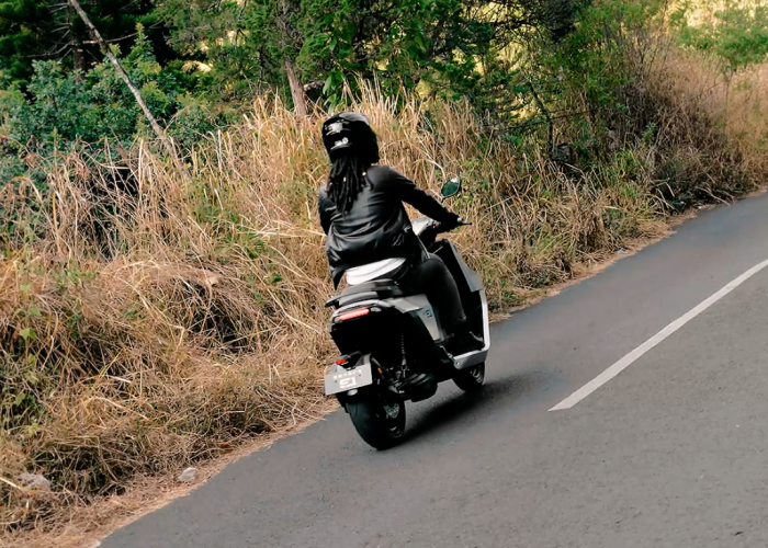 Gak Cuma Kuat di Dalam Kota tapi Bisa Diajak Nanjak, Berikut 5 Motor Listrik yang Kuat Tanjakan Bukit