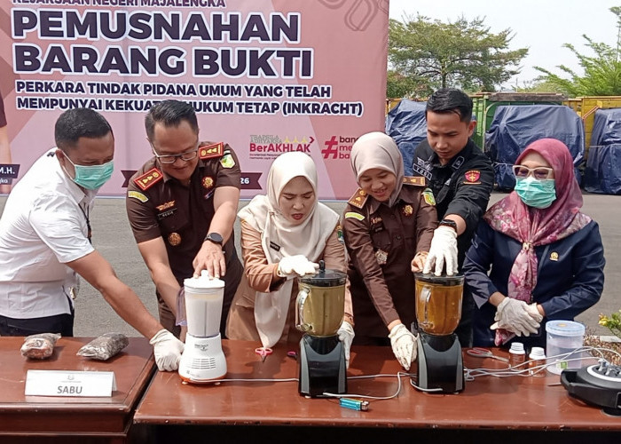 Kejari Majalengka Musnahkan Barang Bukti dari 28 Perkara Inkrah, Ada Sabu 32,19 Gram