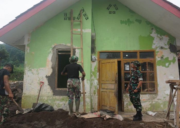 Ramadhan, Satgas TMMD 127 Kodim Majalengka Kebutan Rutilahu Rohman di Sindangwangi