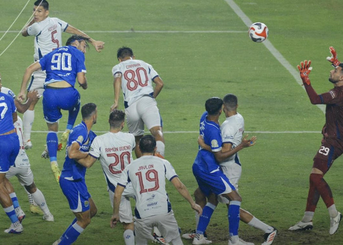 Persib Bandung vs Persita Tangerang Tuntas 1-0, Nyaman Puncak Klasemen Super League