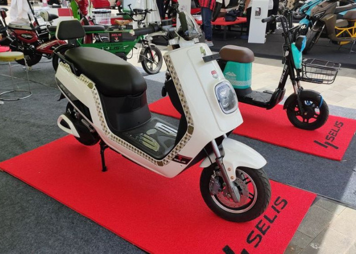 Motor Listrik Selis E-Max 2026 Punya 4 Opsi Baterai, Jarak 230 Km Harga Mulai 15 Jutaan, TKDN 53 Persen Lokal