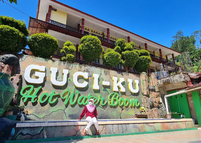 4 Rekomendasi Villa Terbaik untuk Kamu yang Sedang Berkunjung ke Wisata Guci, No 3 Cocok untuk Rombongan