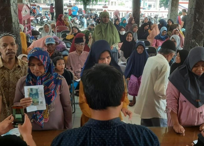 Jelang Puasa, Masyarakat Kabupaten Majalengka Menerima Bantuan Sosial