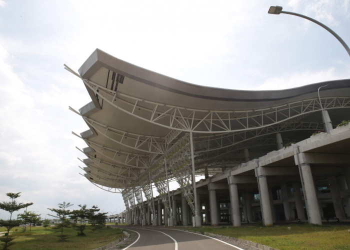Ada TOL CISUMDAWU, Penerbangan Bandara Husein Pindah ke Kertajati Majalengka, Warga Bandung Bilang Gini
