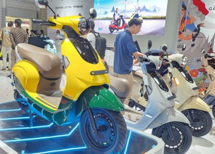 Motor Listrik Indomobil E-Motor QT Baterai Permanen, Tenaga 2000 Watt, Jarak 135 Km Desain Retro Futuristik