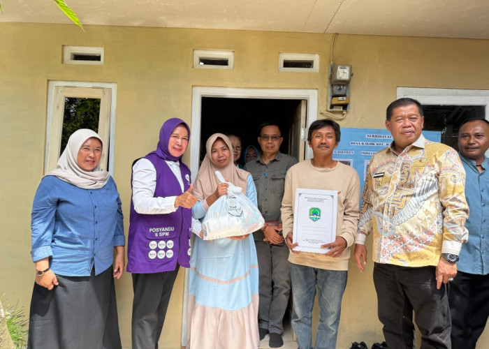 TP Posyandu Majalengka Salurkan Bantuan Rutilahu di Jatiwangi dan Banjaran