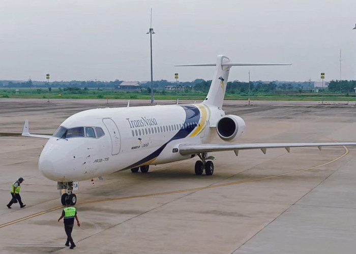 Tes di Bandara Kertajati, TransNusa Resmi Operasikan Pesawat Made in China Comac ARJ21-700