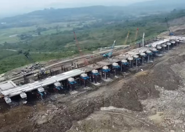 BENAR-BENAR SANGKURIANG! Jembatan Gunung Puyuh TOL CISUMDAWU Sudah Tersambung, Tinggal Pengecoran