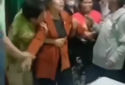 Kondisi Ibu Brigadir J, Sempat Histeris, Polda Jambi Kirim Tim Dokkes