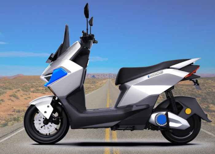 Motor Listrik Uwinfly M135H 5000W, Torsi Gila dengan Jarak Tempuh 180 Km dan LED Terang, Harga Rp22 Jutaan