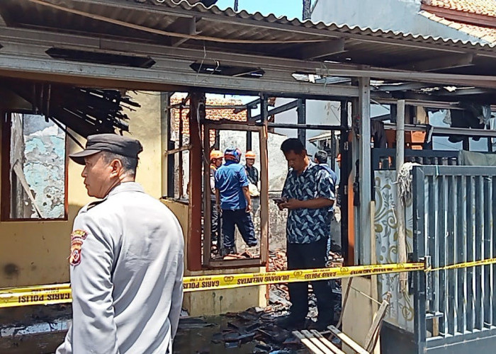 Gara-gara Minta DP Motor Gak Dikasih, Seorang Anak Bakar Rumah Ortu