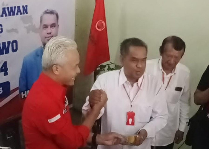 Ganjar Makin 'set-set', Bagaimana Nasib Heru Subagia Usai Dipecat dari Ketua DPD PAN Kabupaten Cirebon?