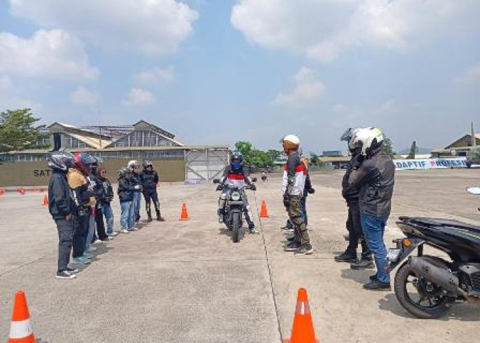 Yamaha Jabar Gelar Edukasi Safety Riding yang Seru dan Interaktif untuk Pengendara