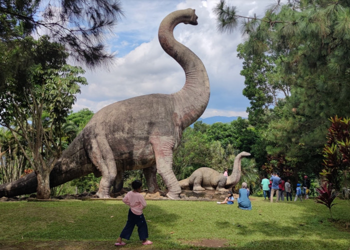 Tempat Piknik Tersembunyi yang Indah dan Unik di Majalengka, Ada Taman Dinosaurus