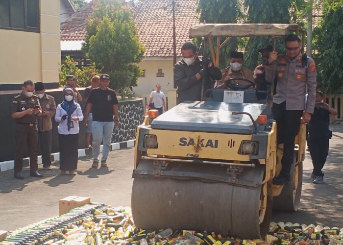 Polres Majalengka Musnahkan 2.079 Botol Miras, Total Hampir 20 Ribu Botol dalam Tiga Operasi