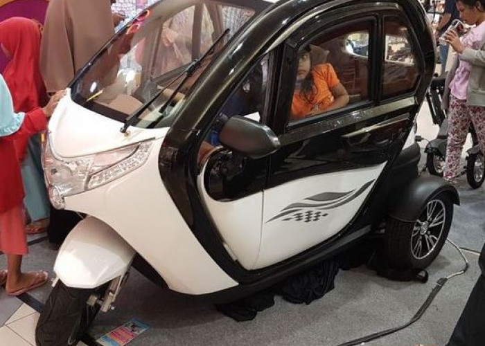 Berapa Cicilan Terendahnya? Ini Kredit Motor Listrik Roda Tiga Anti Hujan dan Kepanasan Solaris R-3 Balis
