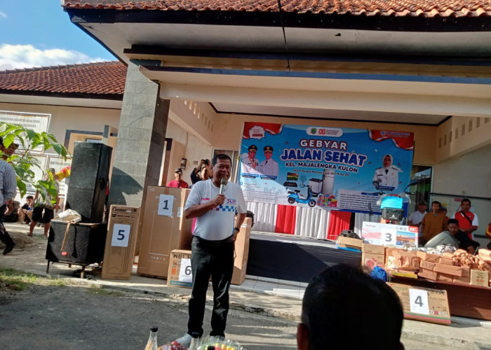Bupati Lepas Ribuan Peserta Jalan Sehat di Majalengka Kulon