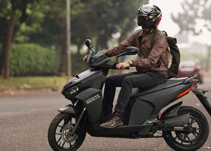 Touring Jarak Jauh Makin Tenang, Deretan Motor Listrik Baterai Swap Ganti Daya Hitungan Menit