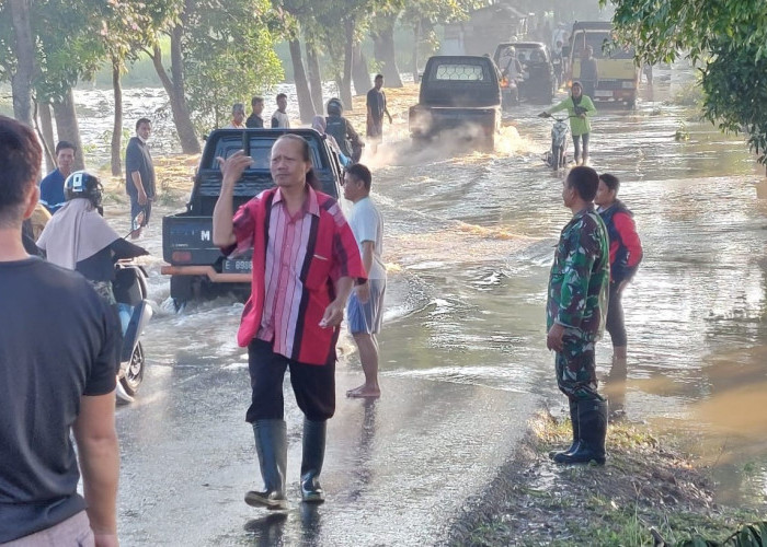 BANJIR MAJALENGKA: Jalan Ligung ke Bantarwaru Terendam, Penyebabnya Sungai Cikamangi Meluap
