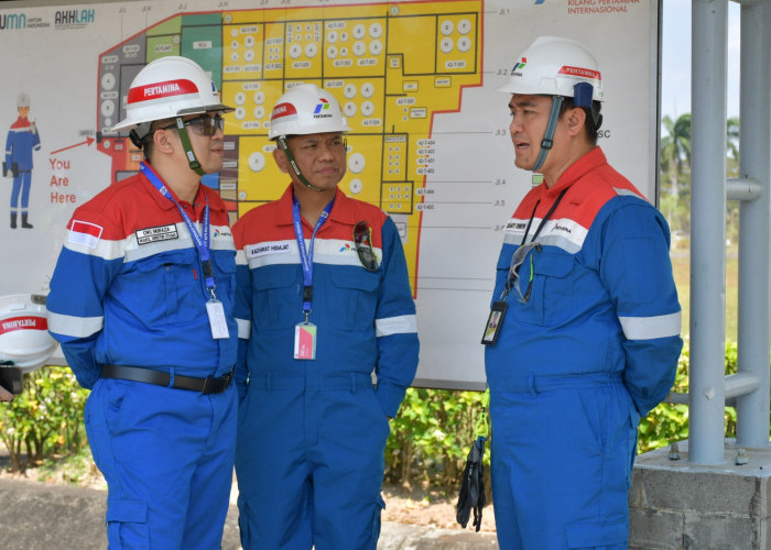 Wadirut Pertamina Dorong Budaya HSSE dan Kolaborasi dalam Kunjungan ke Kilang Balongan