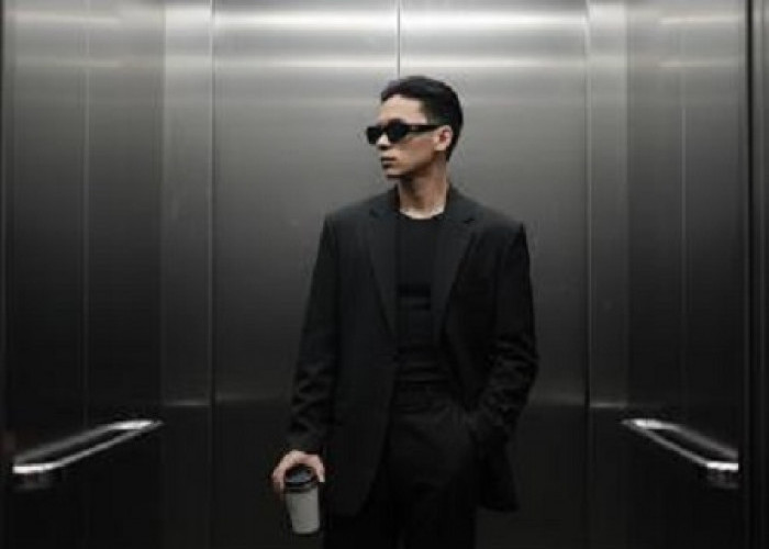 Tampil Kece dan Sinematik, Berikut Cara Mudah Edit Foto Viral di Lift Menggunakan Prompt Gemini Berikut Ini