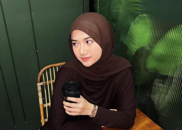 Tampak Natural Seperti Nyata, Berikut Kumpulan Prompt Gemini AI untuk Foto Wanita Berhijab dengan Aneka Konsep