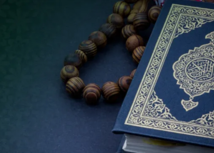 5 Amalan dan Keutamaan Malam Nuzulul Quran di Bulan Ramadhan