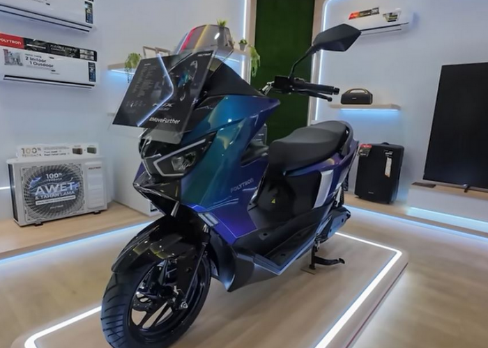 Berapa Lama Inden Motor Listrik Polytron Fox 350 Januari 2026? Berikut Harga dan Spesifikasi Skuter Maxi Lokal