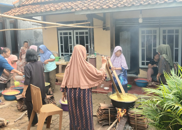 Tradisi Ngasuro di Mushola Al Kairo Meriah, Warga Kompak Jaga Warisan Leluhur