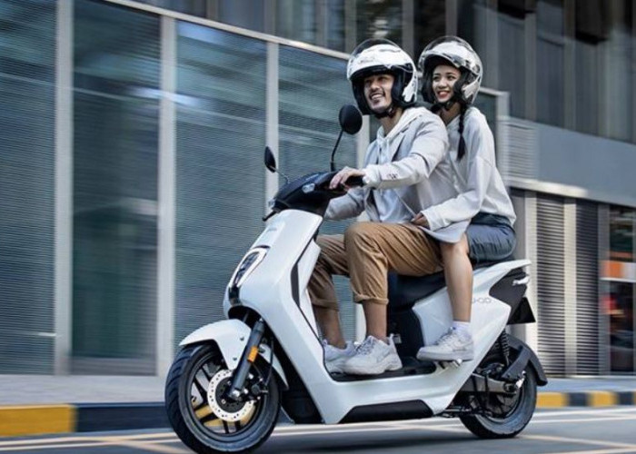 5 Motor Listrik Praktis untuk Aktivitas Ibu Rumah Tangga, Jok Rendah, Hemat Biaya dan Ringan