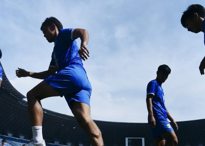 Barba Belum Pulih! Dua Pemain Penting Persib Bandung Ikut Absen Jelang Hadapi Dewa United