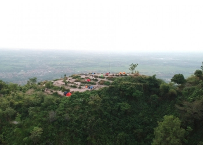 Bukit Sanghyang Dora Serasa Berada di Raja Ampat, Lokasi Cocok untuk Wisata Camp Ground