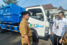 Perkuat Pengelolaan Sampah, Pemkab Majalengka Terima Bantuan Dump Truck dari Bank BJB