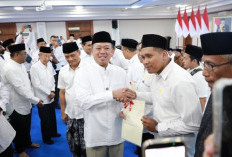 Menteri Nusron Serahkan 243 Sertipikat Tanah Wakaf di Jawa Tengah, Percepat Kepastian Hukum Aset Umat