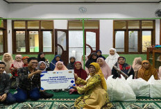 FIFGROUP Kadipaten Bagikan Takjil Ramadhan kepada Warga Majalengka, Bagian Program CSR Nasional