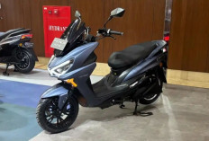 Bayar Rp330 Ribu per Bulan, Kredit Polytron Fox R Skuter Premium Berdesain Maxi dan Jarak 130 Km Sekali Cas