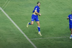 Sempurna! Persib Bandung vs Persik Kediri Tuntas 3-0, Kemenangan ke-13 di Kandang