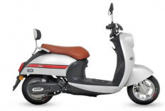 Motor Listrik Mirip Scoopy Exotic Vito Desain Retro Harga 9 Jutaan, Jarak Tempuh 80 KM Bikin Penasaran