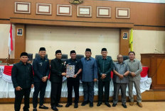 Bupati Eman Tegaskan Perbedaan di Paripurna Wajar, Kepentingan Rakyat Tetap Prioritas