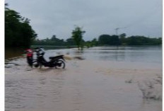 Banjir Rendam Dusun Cimuncang, Akses Warga Lumpuh dan Puluhan Hektare Sawah Gagal Panen
