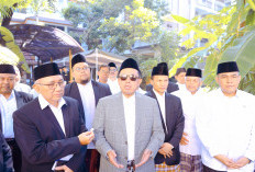 Menteri Nusron Serahkan Hewan Kurban ke Ponpes Darunnajah, Perkuat Kebersamaan dan Kepedulian