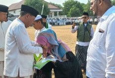 Bupati Majalengka Pimpin Upacara Hari Santri 2026 di Panyingkiran, Serahkan Bantuan untuk Pesantren