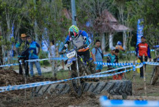 Lautan Penonton di Shell BLU CRU Yamaha Enduro Challenge Landak Kalbar, 10 Ribu Penonton Padati Lokasi !