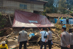 Tembok Penahan Tanah Longsor Timpa Rumah Warga di Banjaran Majalengka, Lansia Terluka