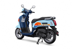 Yamaha Fazzio Hadirkan Special Edition Sunset Blue, Tampilkan Nuansa Retro Summer yang Semakin Skena