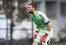 BREAKING NEWS: Maarten Paes ke Ajax Amsterdam, Ada Peran Jordy Cruyff?