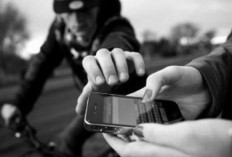 Pura-Pura Numpang Hotspot, Dua Pemuda Rampas HP Sambil Todongkan Sangkur